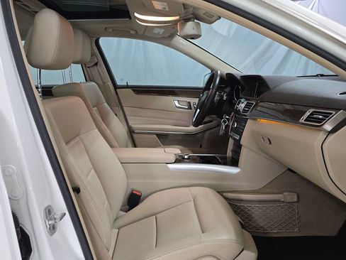 Certified 2016 Mercedes-Benz E 350 Sedan image 10