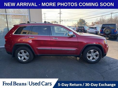 Used 2011 Jeep Grand Cherokee Limited w/ Trailer Tow Group image 4