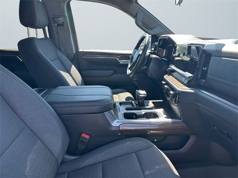 Used 2024 Chevrolet Silverado 1500 LT Trail Boss image 15