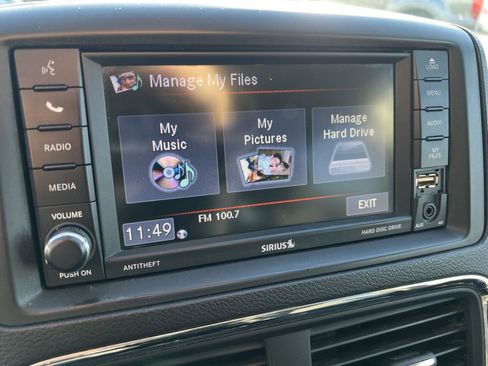 Used 2018 Dodge Grand Caravan SE w/ UConnect Hands-Free Group image 22