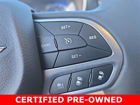 Used 2024 Chrysler Pacifica Touring-L image 20