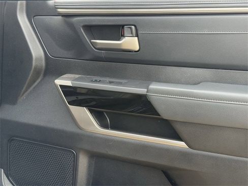 Used 2022 Toyota Tundra Limited image 30