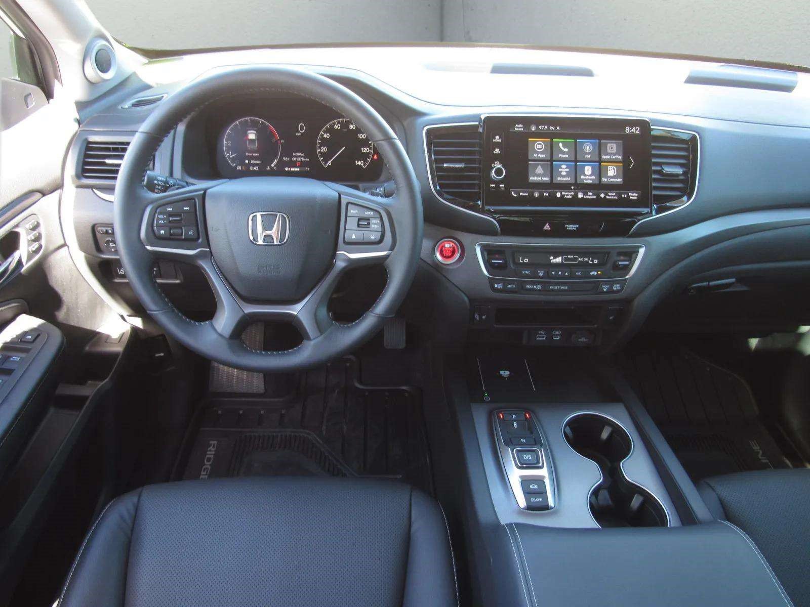 Certified 2025 Honda Ridgeline RTL image 16