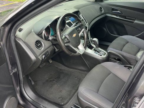 Used 2014 Chevrolet Cruze LT FWD image 11