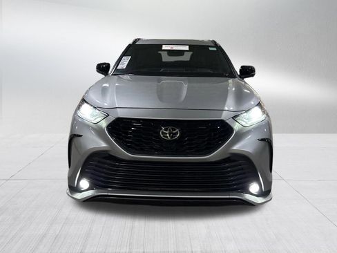 Certified 2025 Toyota Highlander XSE image 2