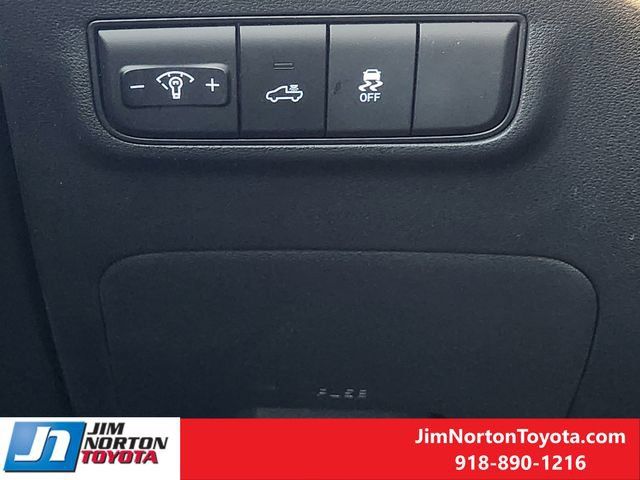 Used 2025 Hyundai Santa Cruz SEL FWD image 22