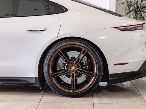 Used 2020 Porsche Taycan Turbo S w/ Premium Package AWD/4WD image 8