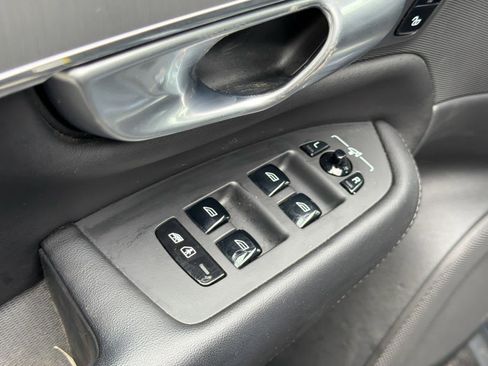 Certified 2024 Volvo XC90 B5 Core w/ Climate Package image 26