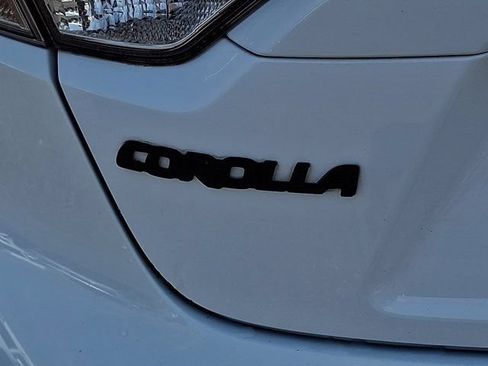 Used 2020 Toyota Corolla LE FWD image 34