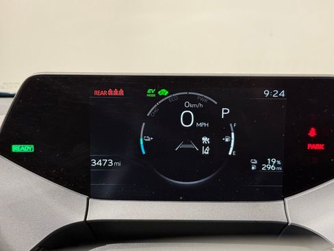 Used 2026 Toyota Prius Plug-In Hybrid FWD image 24