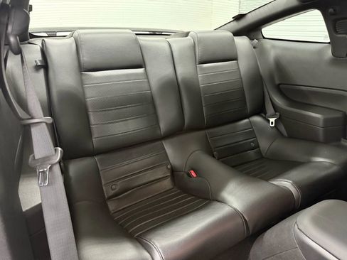 Used 2009 Ford Mustang GT Deluxe image 11