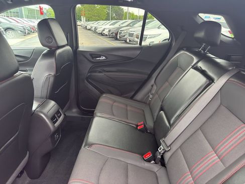 Certified 2023 Chevrolet Equinox RS FWD image 32