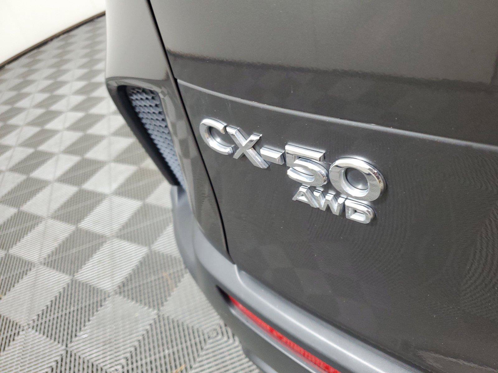Used 2025 MAZDA CX-50 AWD 2.5 S w/ Preferred Package image 4