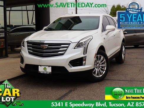 Used 2019 Cadillac XT5 FWD image 1