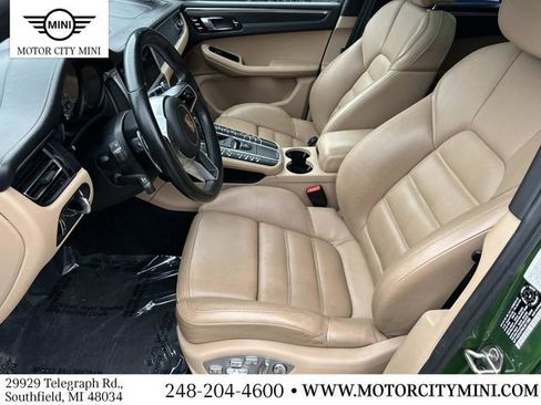 Used 2021 Porsche Macan GTS w/ Premium Package Plus (PF9) AWD/4WD image 23
