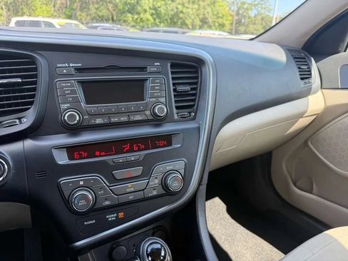 Used 2012 Kia Optima Hybrid FWD image 12