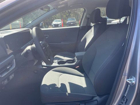 Used 2025 Kia K4 LXS image 25