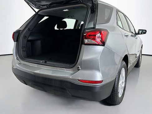 Used 2023 Chevrolet Equinox LS image 25