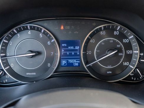 Used 2017 Nissan Armada Platinum w/ Captain Seat Package image 20