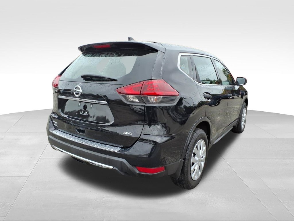 Used 2018 Nissan Rogue S AWD/4WD image 6