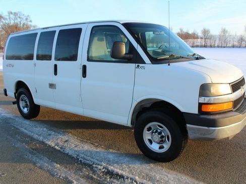 Used 2012 Chevrolet Express 2500 LT w/ LT Preferred Equipment Group image 4