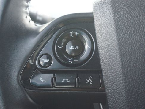 Used 2021 Toyota Prius Prime XLE image 10