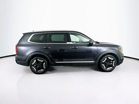 Used 2025 Kia Telluride S FWD image 10