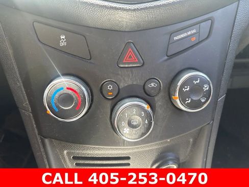 Used 2015 Chevrolet Trax LS FWD image 9