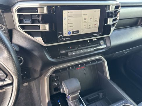 Used 2022 Toyota Tundra SR5 image 19