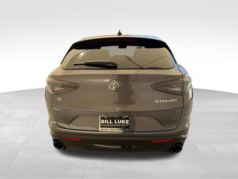 New 2025 Alfa Romeo Stelvio Sprint w/ Convenience Package AWD/4WD image 7