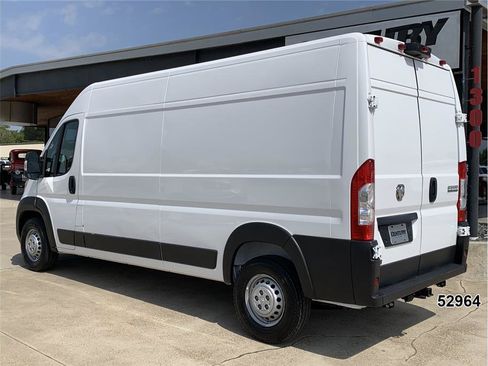 Used 2025 RAM ProMaster 2500 w/ Safety Group FWD image 6