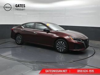 Used 2025 Nissan Altima 2.5 SV FWD video 1