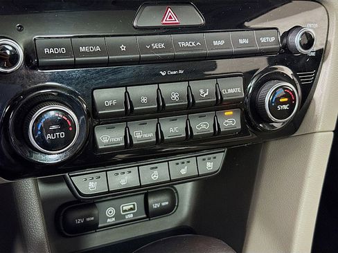 Used 2019 Kia Sportage SX image 18