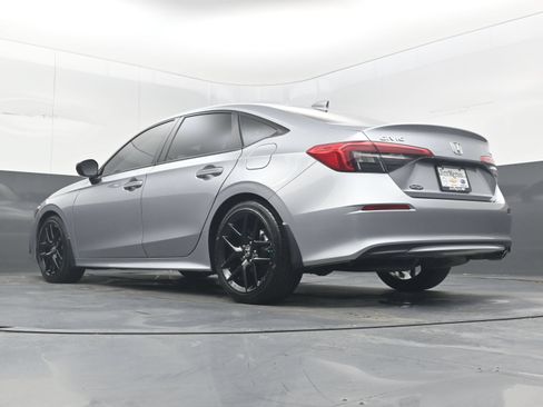 Used 2024 Honda Civic Sport image 28