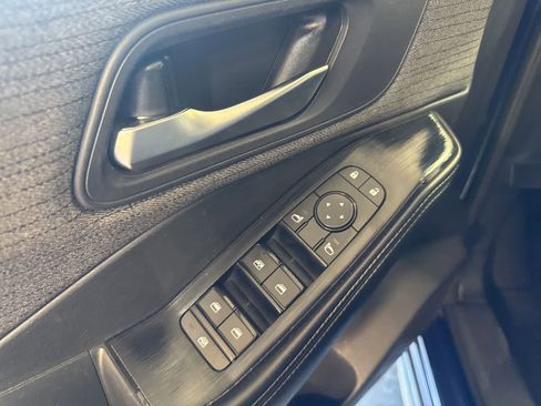 Used 2023 Nissan Rogue SV FWD image 19