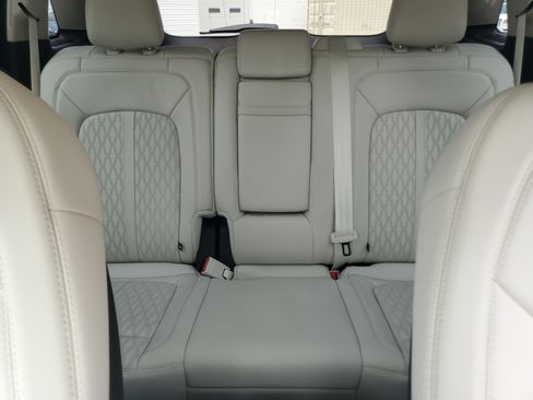 Used 2023 Lincoln Nautilus Black Label AWD/4WD image 19