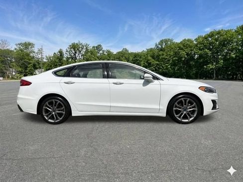Used 2019 Ford Fusion SEL FWD image 9