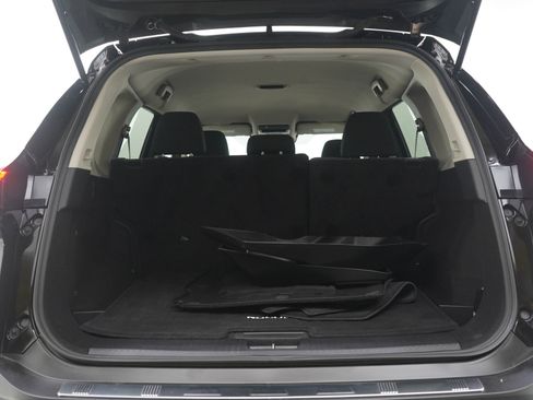 Used 2021 Nissan Rogue SV image 17