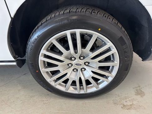 Used 2023 Ford Expedition Max Limited image 7