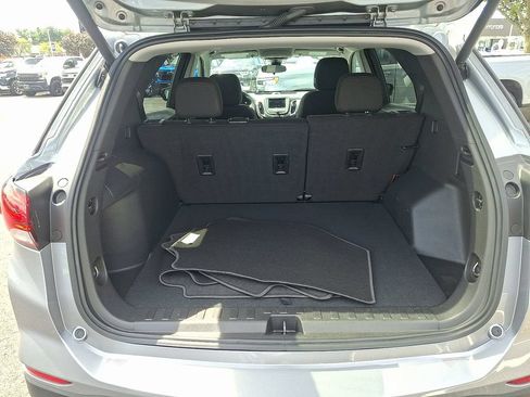 Certified 2024 Chevrolet Equinox LT FWD image 30