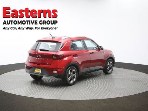 Used 2023 Hyundai Venue Limited image 42