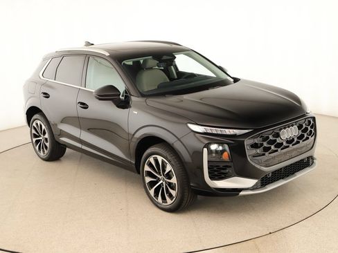 New 2026 Audi Q3 quattro 2.0T AWD/4WD image 37