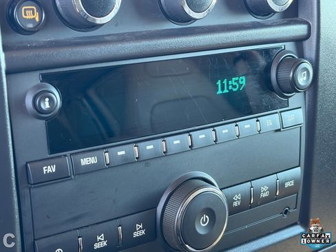 Used 2025 Chevrolet Express 3500 w/ Driver Convenience Package image 15