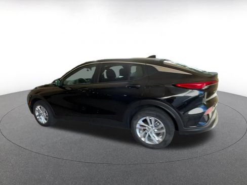 Used 2025 Buick Envista Preferred image 12