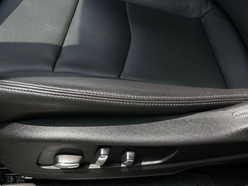 Used 2024 Cadillac XT6 Premium Luxury w/ Technology Package FWD image 25