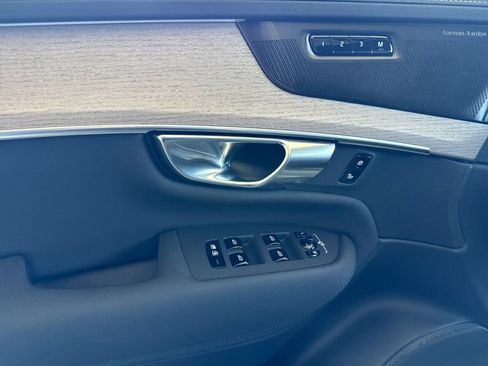 New 2026 Volvo XC90 T8 Plus AWD/4WD image 10