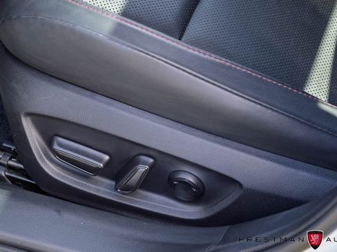 Used 2024 Toyota Prius Prime FWD image 23