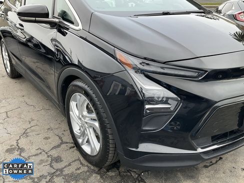 Used 2022 Chevrolet Bolt LT image 65