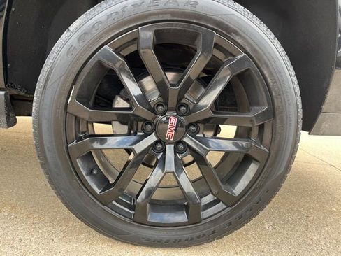 Used 2019 GMC Yukon XL SLT image 27