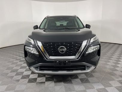 Used 2021 Nissan Rogue SV w/ Premium Package